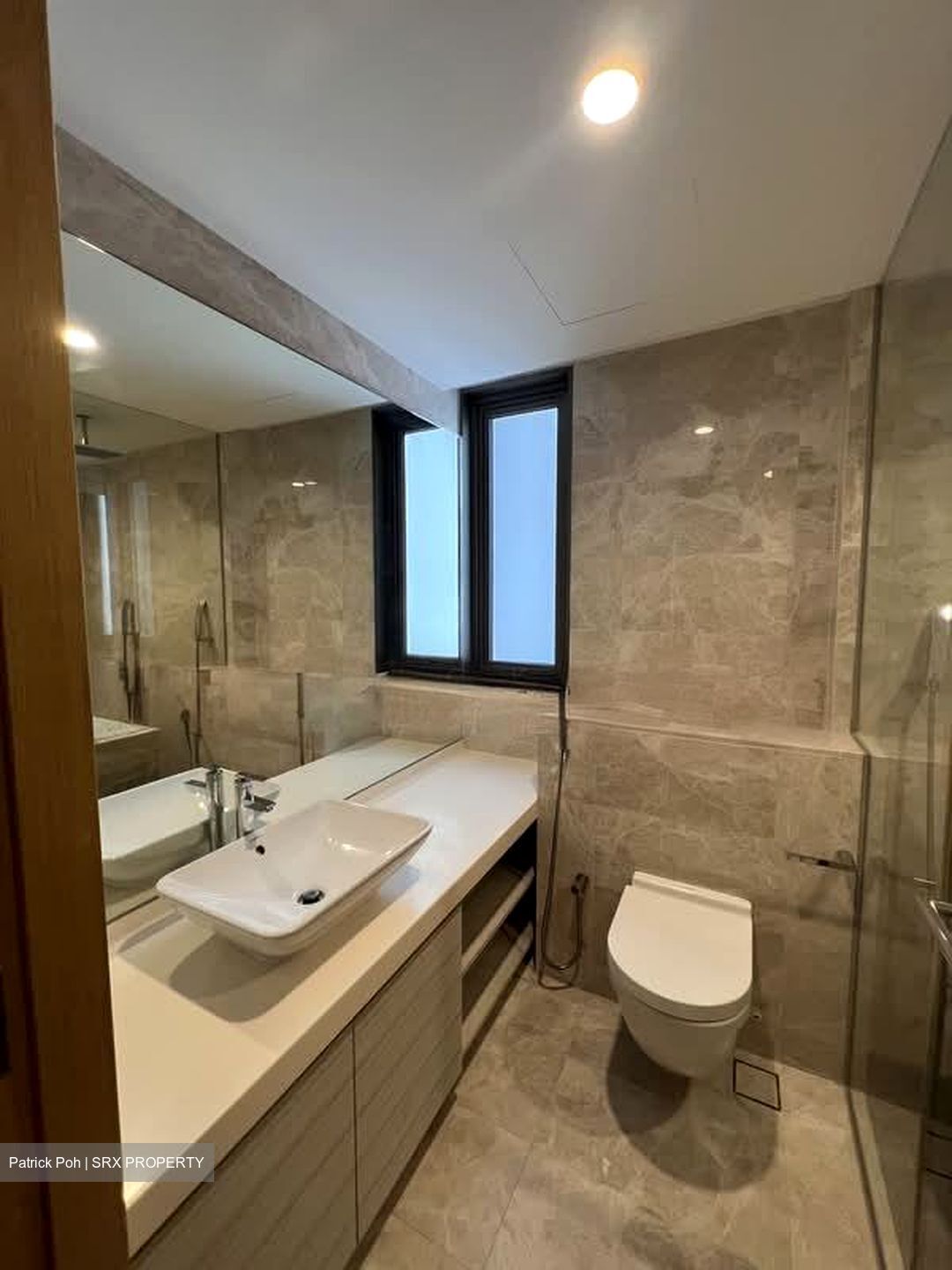 6 Derbyshire (D11), Condominium #592979331